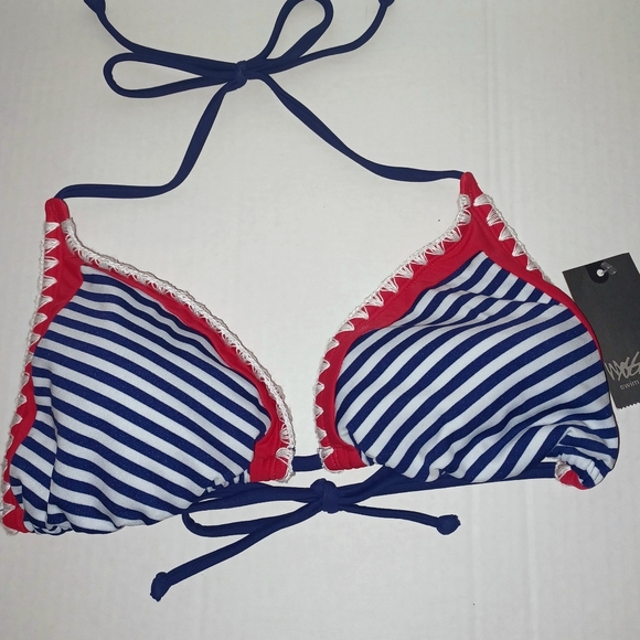 🎄3/$15 NWT Mossimo Patriotic Triangle Bikini Top - Picture 2 of 3